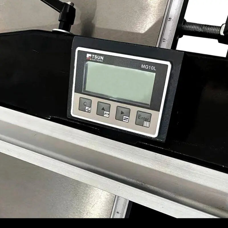 Maksiwa BMS.1600.IR Sliding Panel Saw – 12″ 5 HP 1 Phase 220V