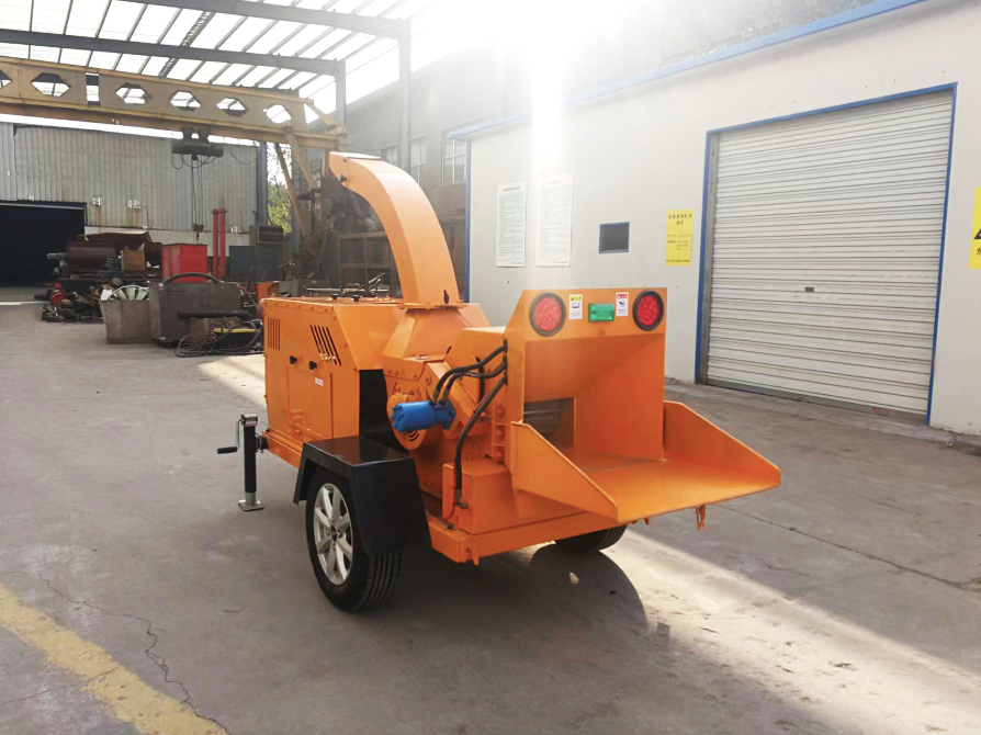 40HP Wood Pallet Shredder Mobile Engine Diesel Wood Chipper Shredder Waste Tree Branches Wood Chipper Machine